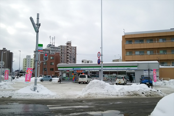 ファミリーマート野幌駅前店オープン