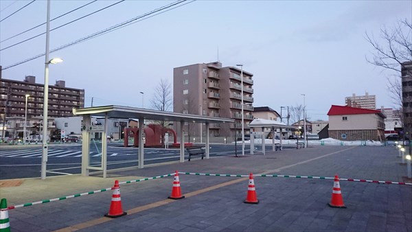 野幌駅南口駅前広場・バス停のりば
