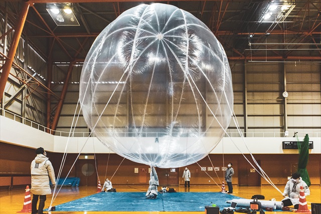 岩谷技研22年1月_プラスチック気球実験