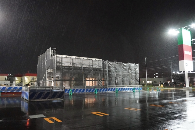 コープさっぽろのっぽろ店駐車場内の店舗工事