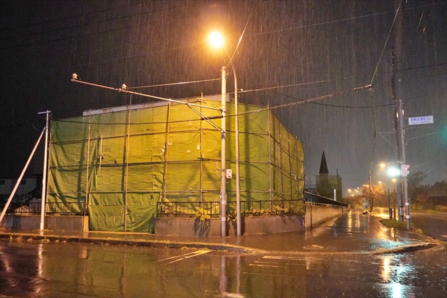 はまなす館・若葉町西バス停待合所工事