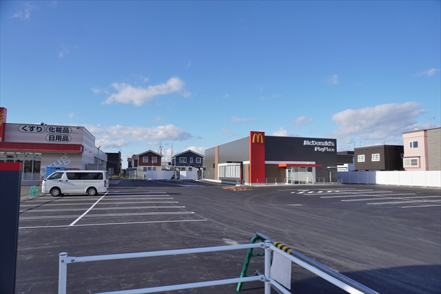 マクドナルド江別３番通店 駐車場
