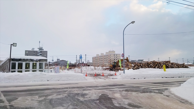 高砂地下歩道と鉄道林「野幌2号林地」