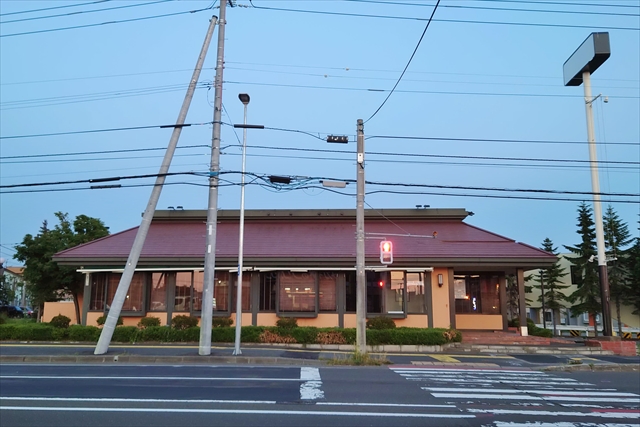 「ロイヤルホスト江別店」閉店後の様子